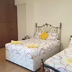 Vilă Mansion Ideal For 3 Families Or