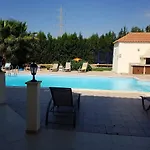 Vilă Mansion Ideal For 3 Families Or Larnaca