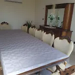 Mansion Ideal For 3 Families Or *