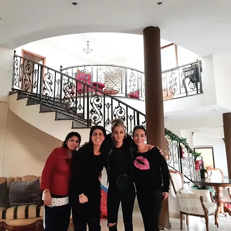 Mansion Ideal For 3 Families Or فيلة *