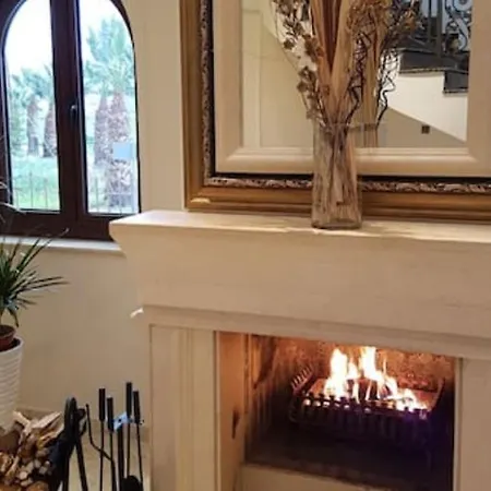Mansion Ideal For 3 Families Or Вилла