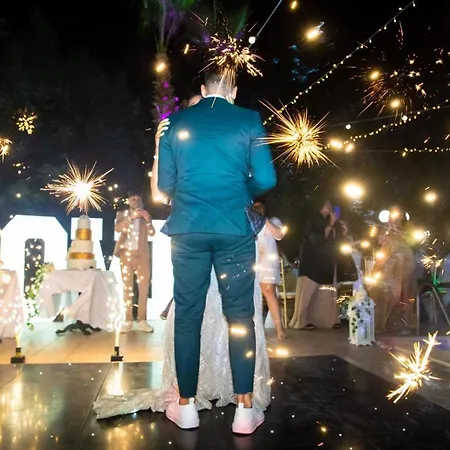 Villa Mansion Ideal For 3 Families Or Larnaca