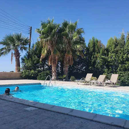 Mansion Ideal For 3 Families Or Βίλα