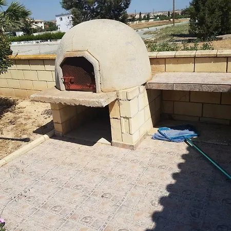 Mansion Ideal For 3 Families Or Villa Larnaca