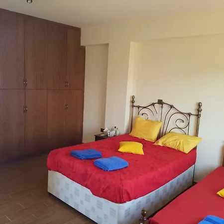 Mansion Ideal For 3 Families Or * Larnaca