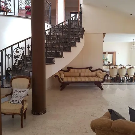 Mansion Ideal For 3 Families Or * Larnaca