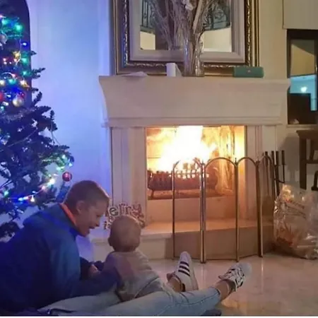 Villa Mansion Ideal For 3 Families Or Larnaca