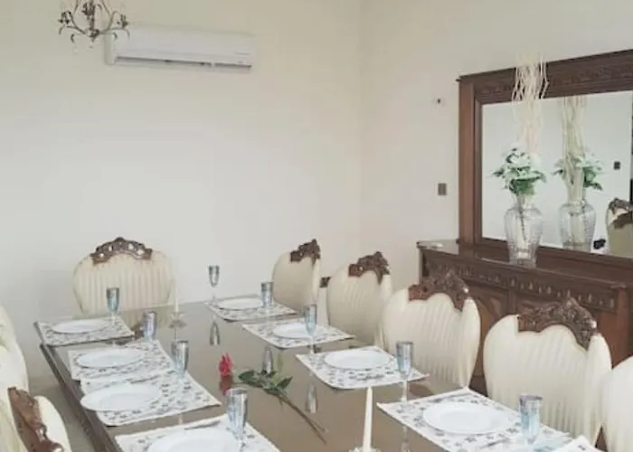Mansion Ideal For 3 Families Or Вилла *