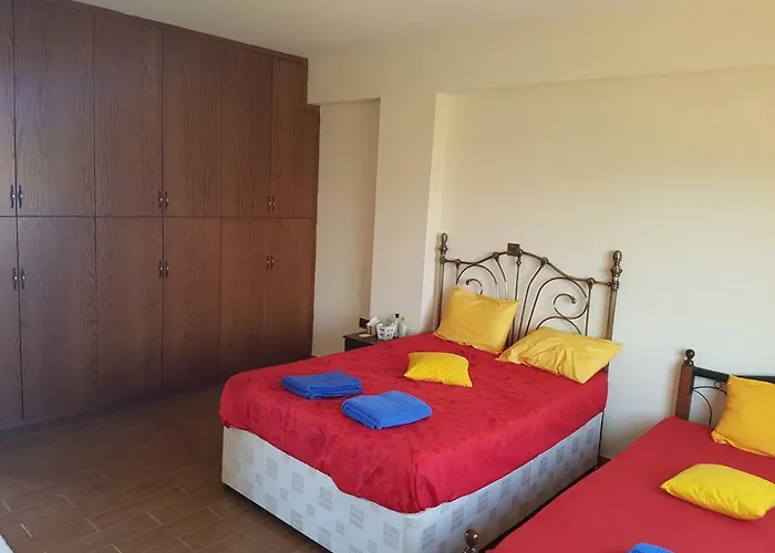 Mansion Ideal For 3 Families Or * Ларнака