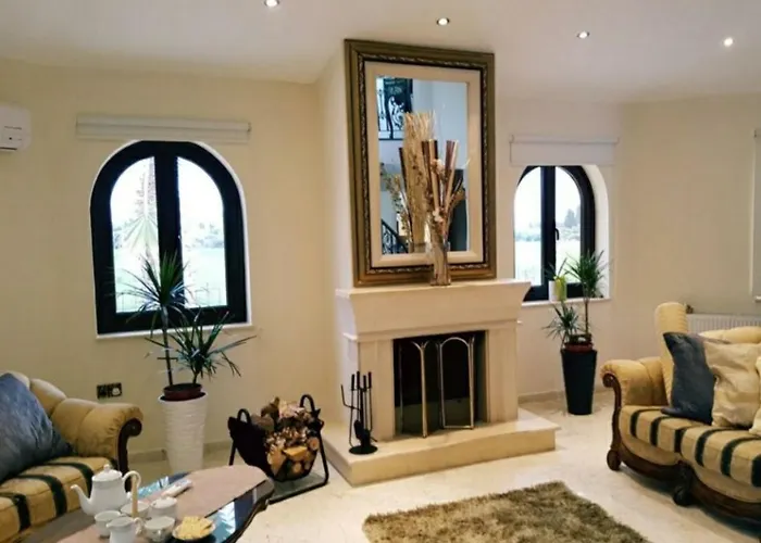 Βίλα Mansion Ideal For 3 Families Or *